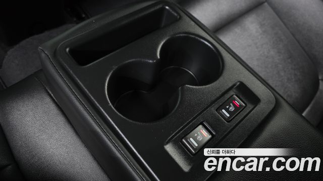 Renault Korea SM6 2019 — photo 21