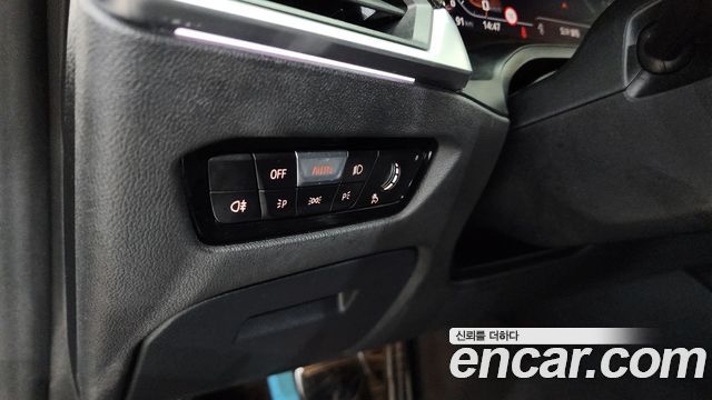 BMW 4-Series 2021 — photo 16