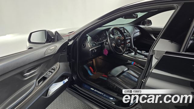 BMW 6-Series 2018 — photo 13