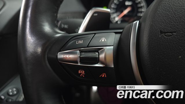 BMW 6-Series 2018 — photo 22