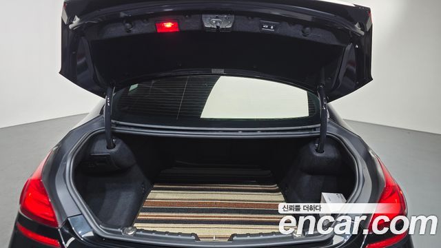 BMW 6-Series 2018 — photo 25