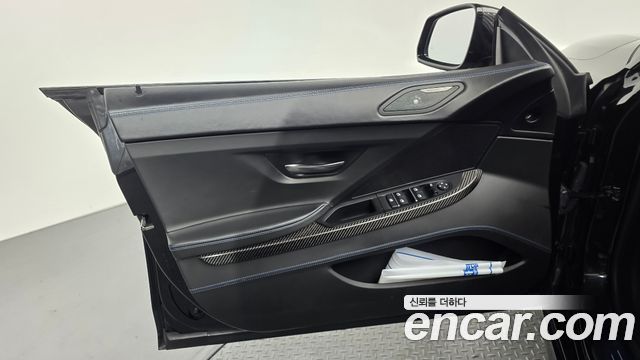 BMW 6-Series 2018 — photo 14