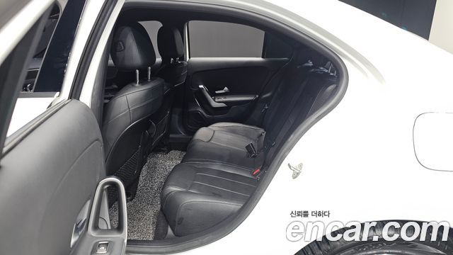 Mercedes-Benz A-Class 2021 — photo 11