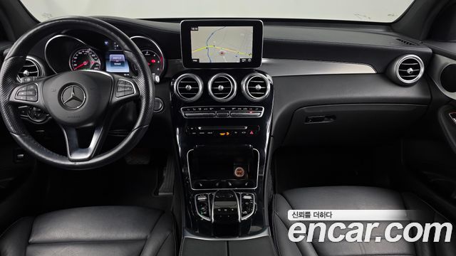 Mercedes-Benz GLC-Class 2017 — photo 14