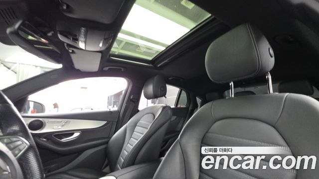 Mercedes-Benz GLC-Class 2017 — photo 18