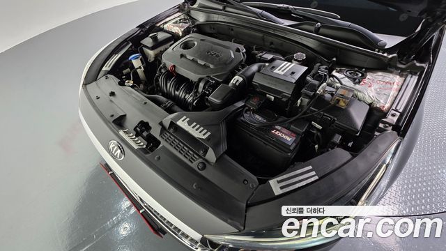 Kia K7 2016 — photo 6