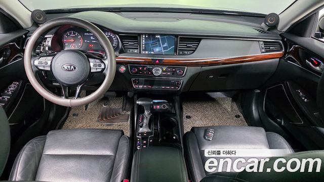 Kia K7 2016 — photo 10