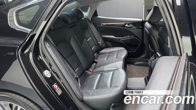 Kia K7 2016 — photo 17