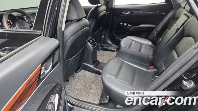 Kia K7 2016 — photo 18