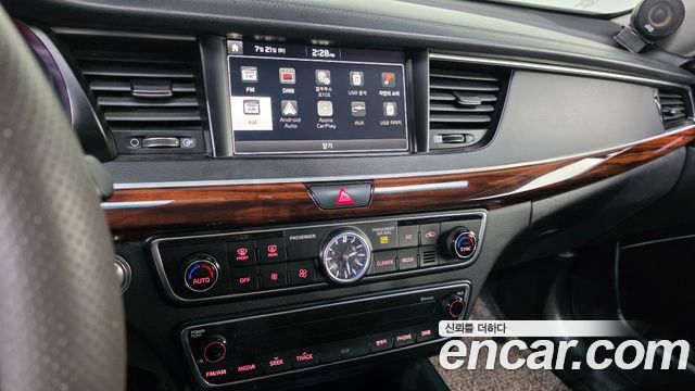 Kia K7 2016 — photo 20