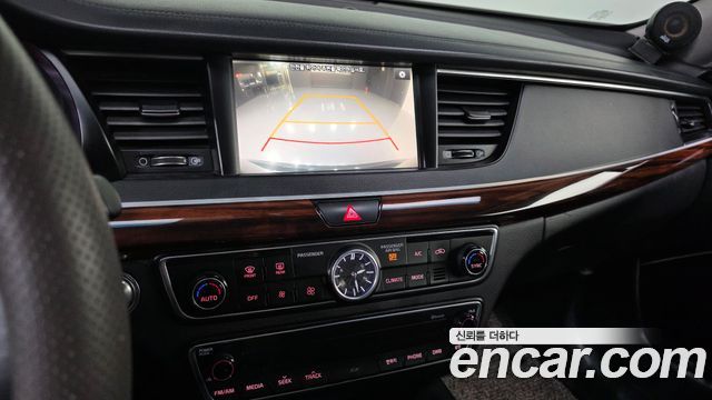 Kia K7 2016 — photo 22