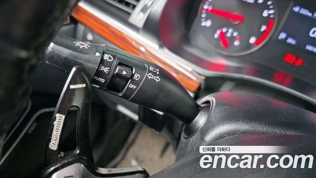 Kia K7 2016 — photo 26
