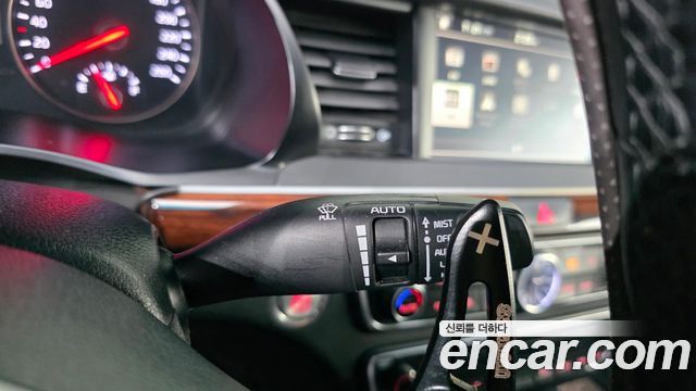 Kia K7 2016 — photo 27