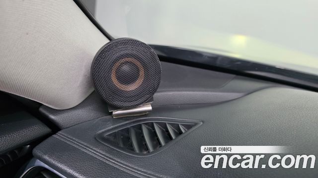 Kia K7 2016 — photo 31