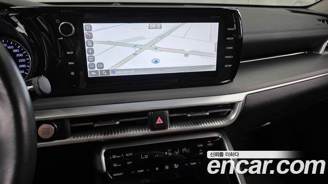 Kia K5 2022 — photo 18