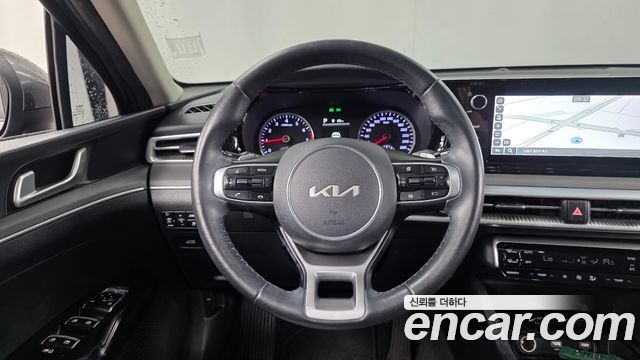 Kia K5 2022 — photo 19