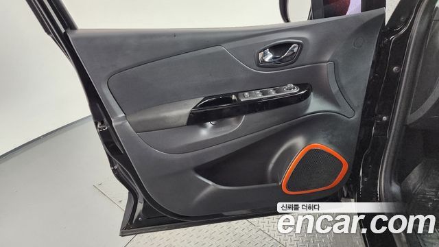 Renault Korea QM3 2016 — photo 14