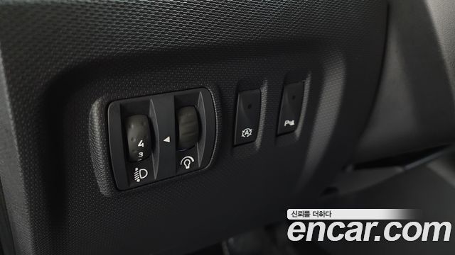 Renault Korea QM3 2016 — photo 27