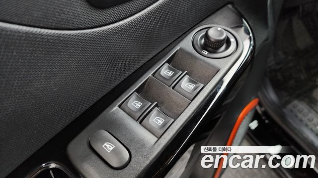 Renault Korea QM3 2016 — photo 29