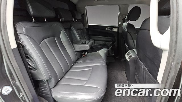 KG Mobility Rexton 2018 — photo 18