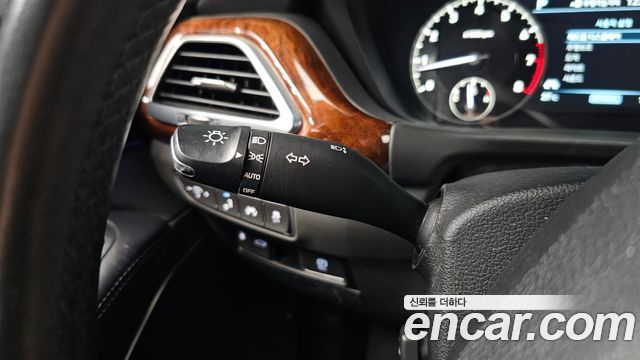 Genesis EQ900 2016 — photo 21