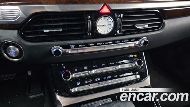 Genesis EQ900 2016 — photo 25
