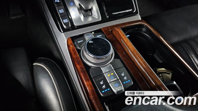 Genesis EQ900 2016 — photo 26
