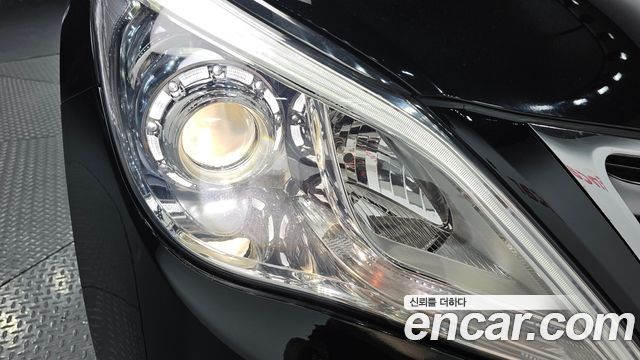 Hyundai Grandeur 2011 — photo 8