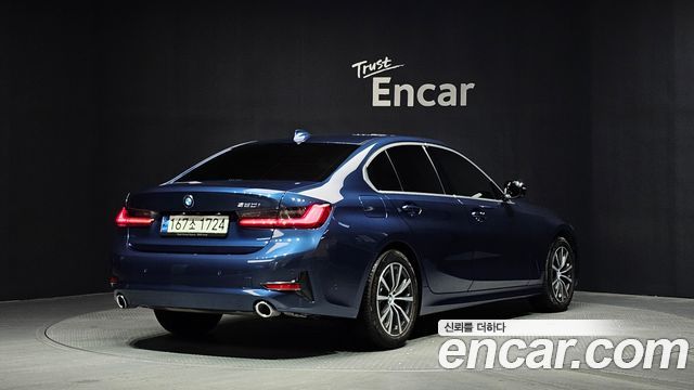BMW 3-Series 2021 — photo 2