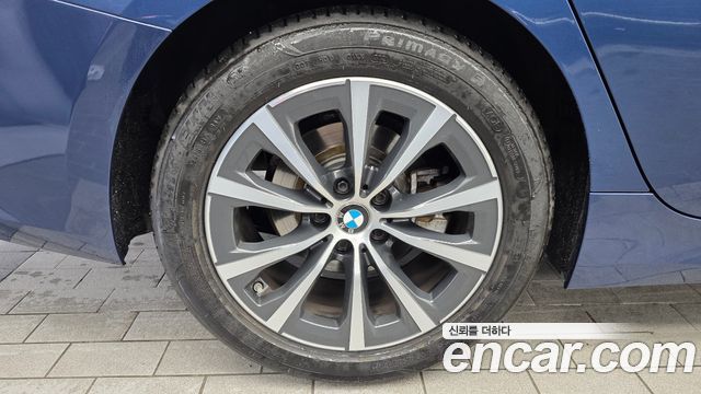 BMW 3-Series 2021 — photo 5