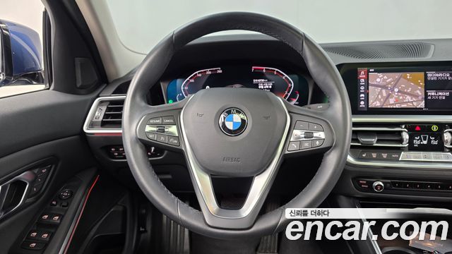 BMW 3-Series 2021 — photo 18