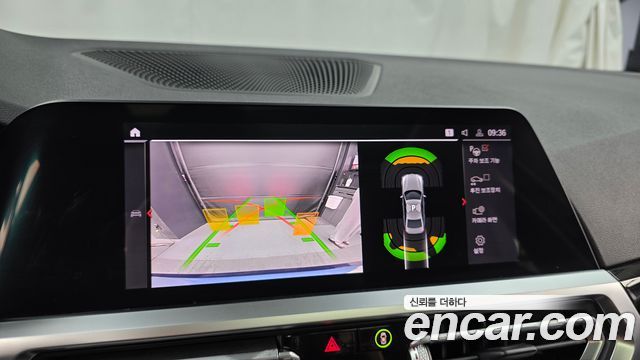 BMW 3-Series 2021 — photo 20