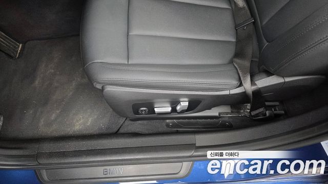 BMW 3-Series 2021 — photo 31