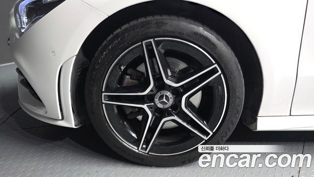 Mercedes-Benz CLA-Class 2022 — photo 5