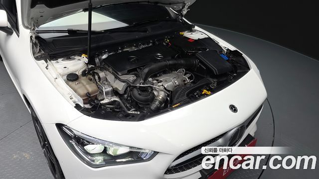 Mercedes-Benz CLA-Class 2022 — photo 6