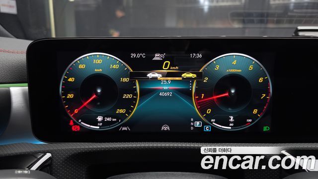 Mercedes-Benz CLA-Class 2022 — photo 8