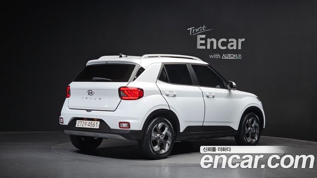 Hyundai Venue 2022 — photo 2