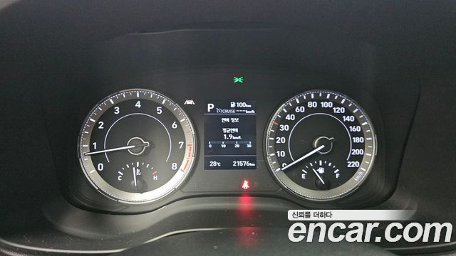 Hyundai Venue 2022 — photo 11