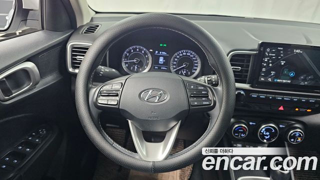 Hyundai Venue 2022 — photo 19