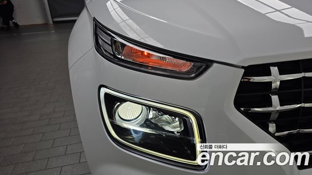 Hyundai Venue 2022 — photo 8