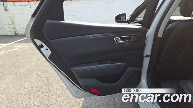 Renault Korea SM6 2017 — photo 15