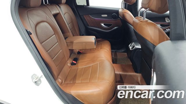 Mercedes-Benz GLC-Class 2021 — photo 13