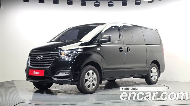 Hyundai Starex 2018 — photo 1