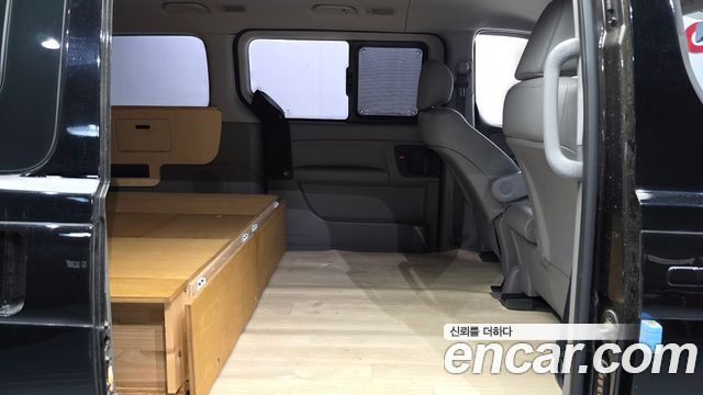 Hyundai Starex 2018 — photo 18