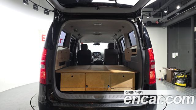 Hyundai Starex 2018 — photo 26