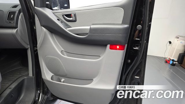 Hyundai Starex 2018 — photo 14