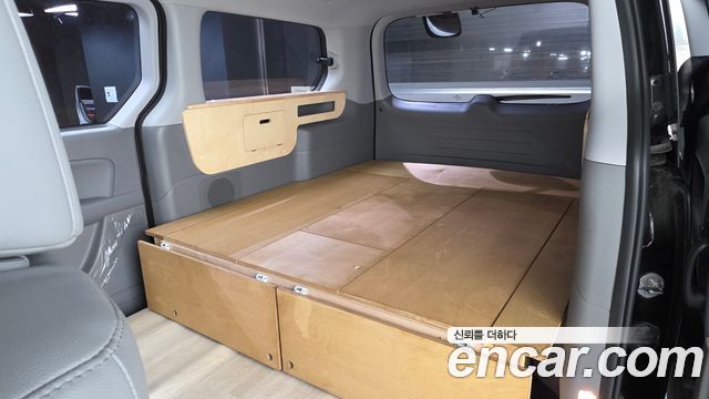 Hyundai Starex 2018 — photo 16