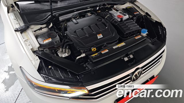 Volkswagen Passat 2022 — photo 6