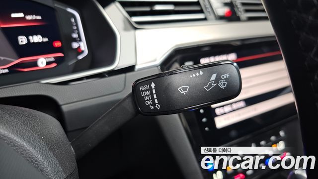 Volkswagen Passat 2022 — photo 22