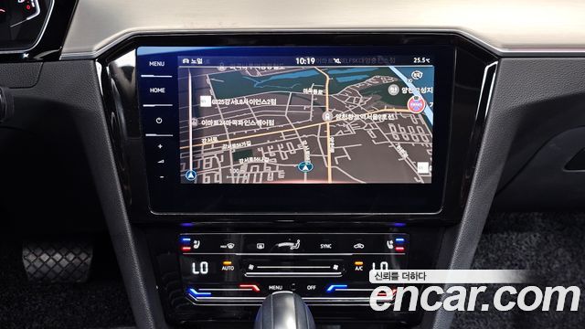 Volkswagen Passat 2022 — photo 23